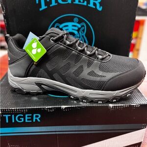 Tiger Men's Black and Gray Athletic Shoes